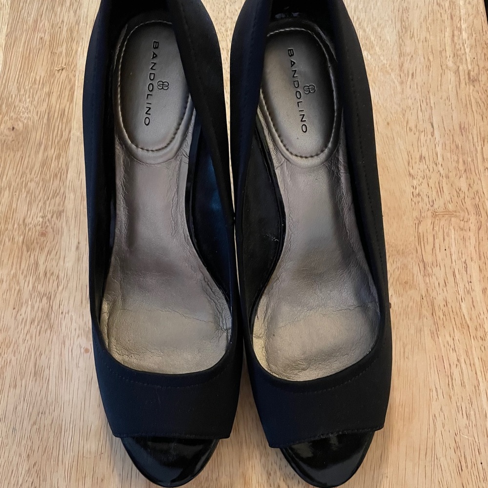 Bandolino Narrow wedge heels